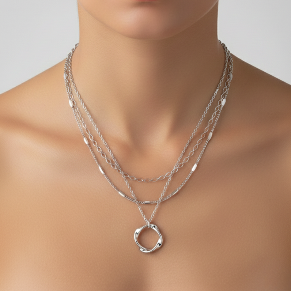 Layered Pendant Necklace Set